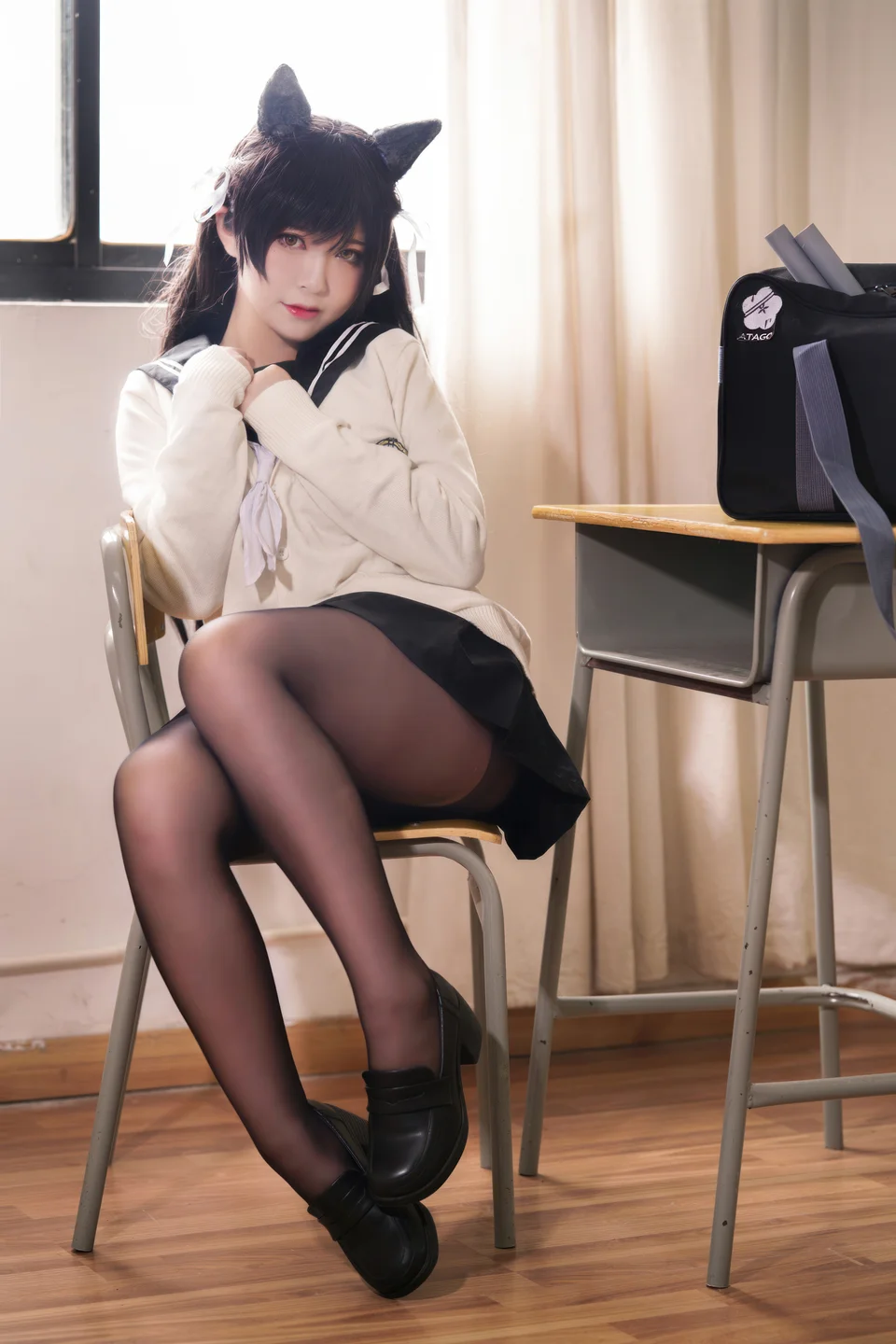 半半子 - No.099 碧蓝航线·爱宕 校服 [25P-193MB]